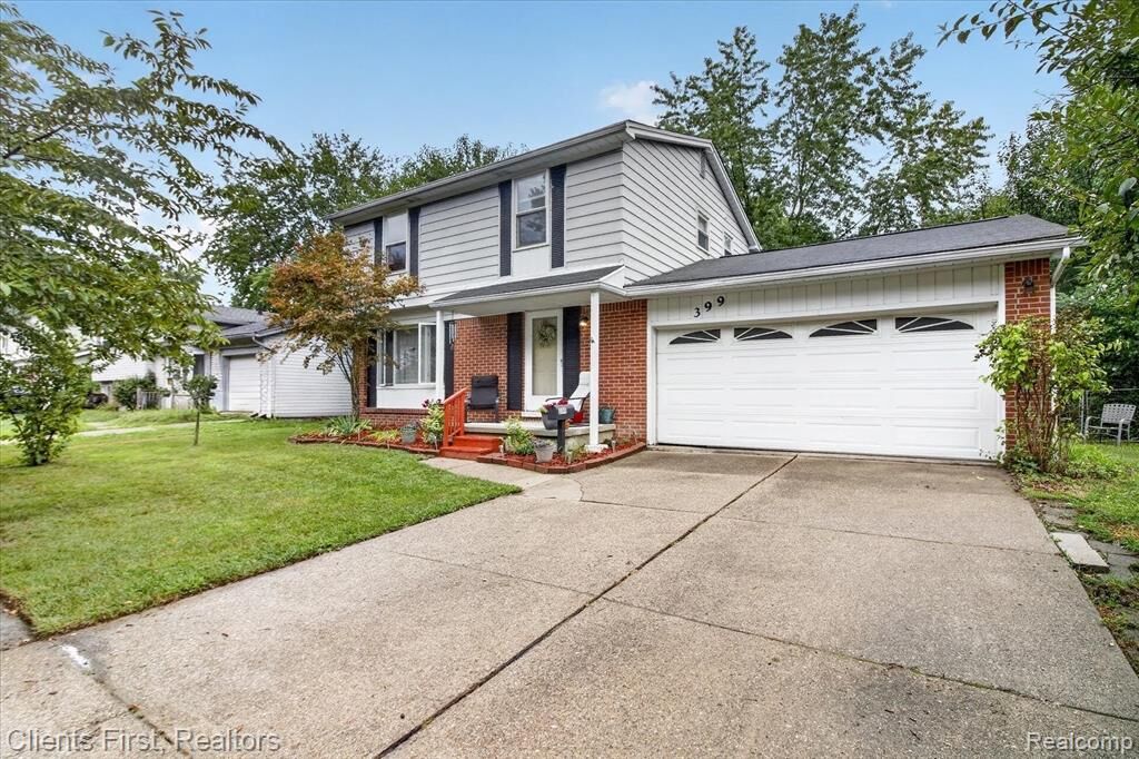 Property Photo:  399 Surrey Heights  MI 48186 
