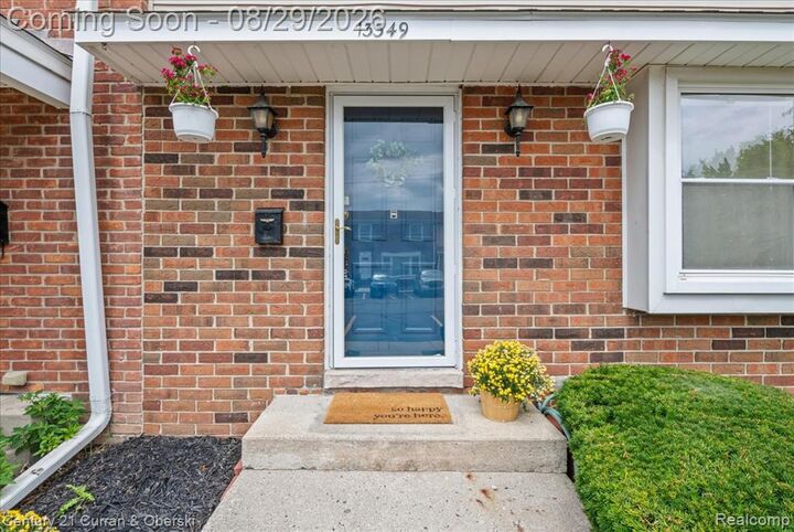 Property Photo:  13349 Lake Point Boulevard  MI 48111 