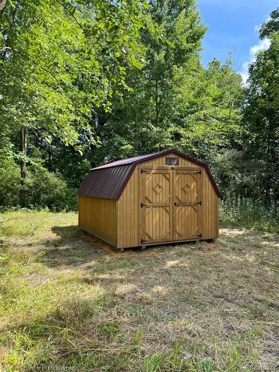 Property Photo: 126 Homestead Lane MI 48444