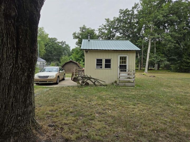 Property Photo:  931 S Pierce Road  MI 49349 