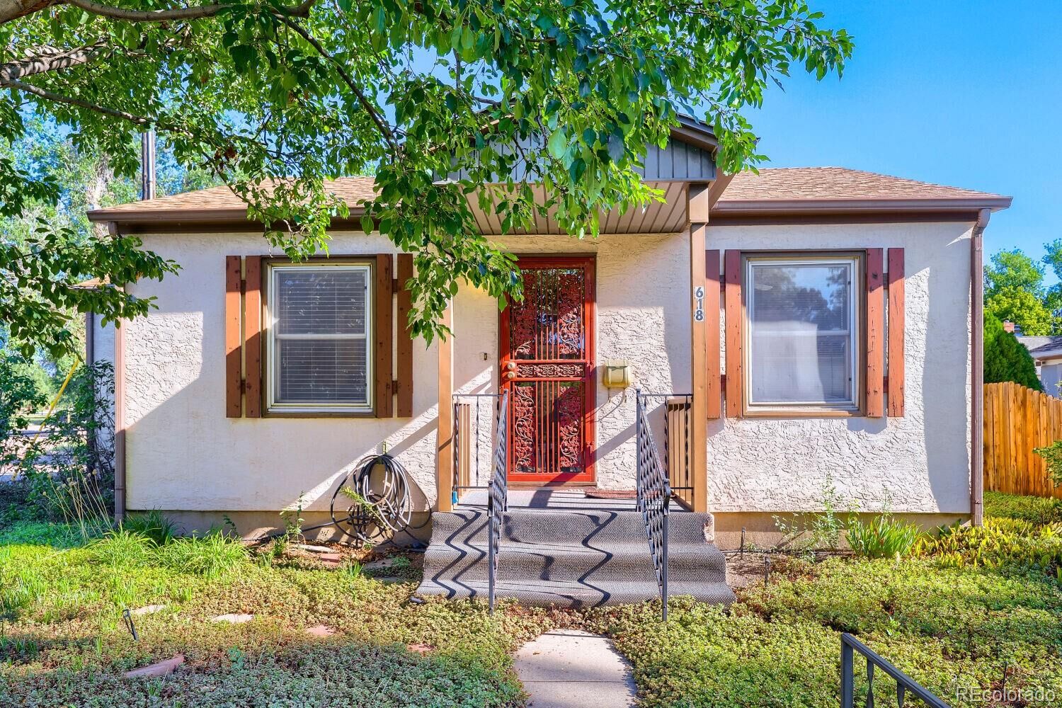 Property Photo:  618 E Uintah Street  CO 80903 