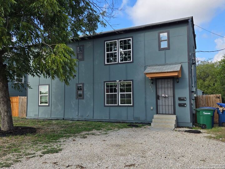Property Photo:  2815 S Pine St  TX 78210 