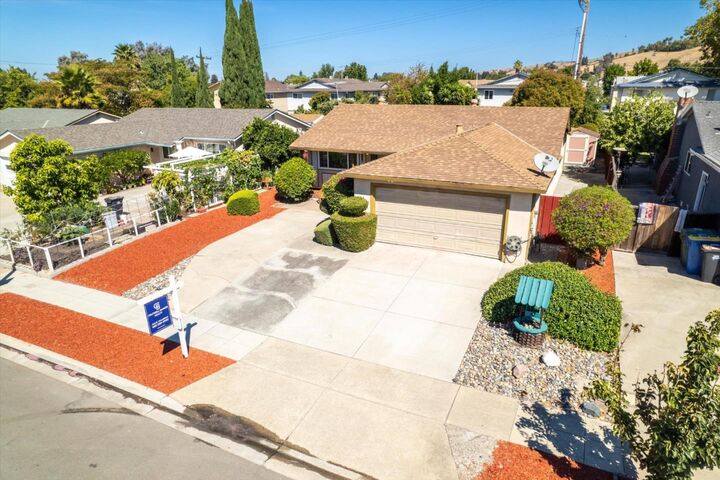 Property Photo:  1283 Traughber Street  CA 95035 