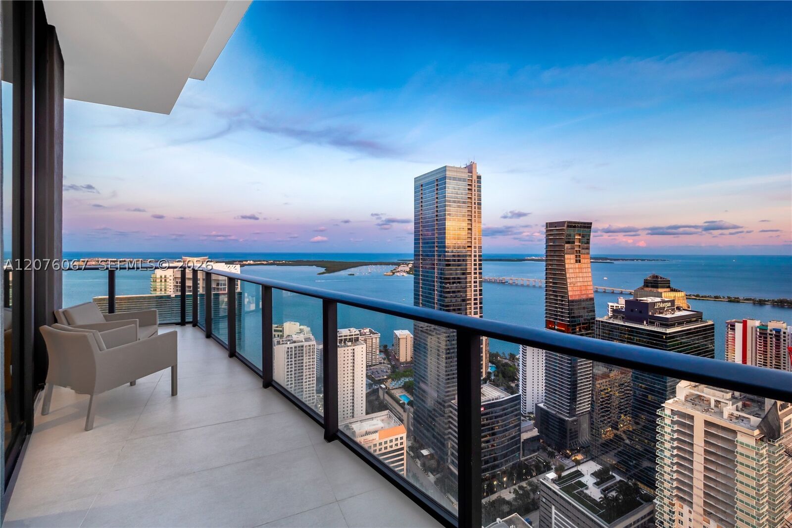 Property Photo:  1300 SE Miami Ave Uph3  FL 33130 