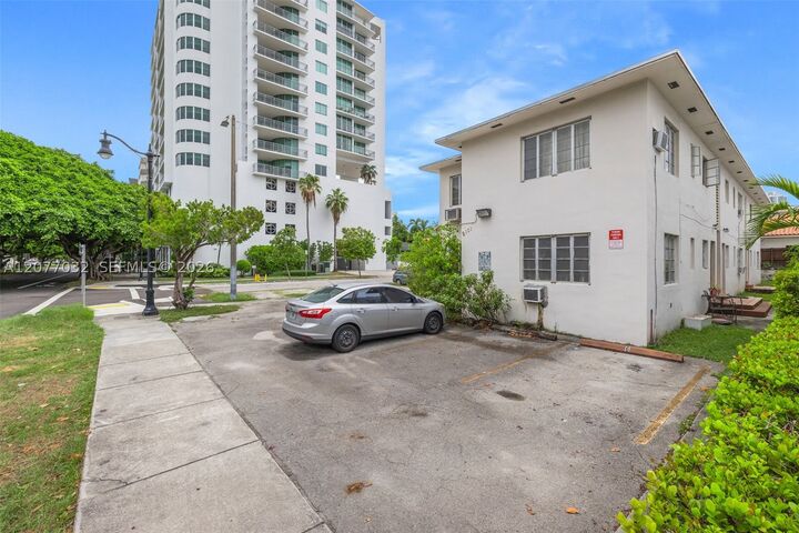 Property Photo: 2101 SW 3rd Ave FL 33129