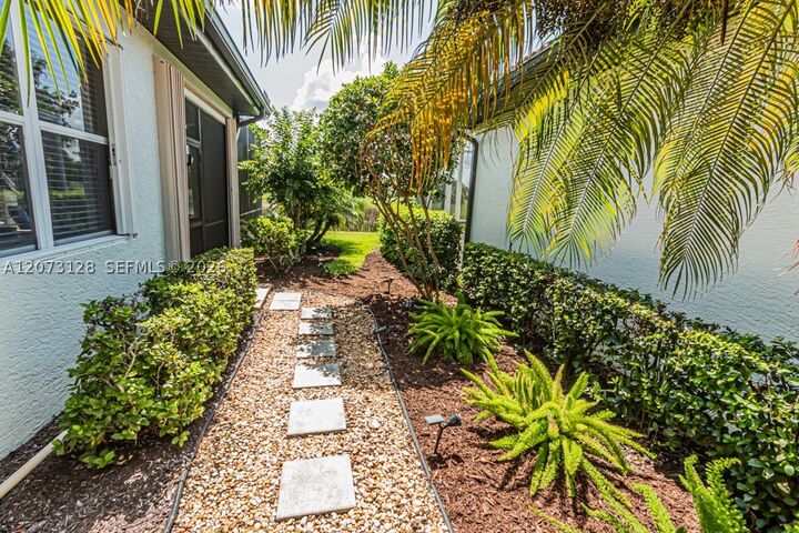 Property Photo: 10545 Avila Cir FL 33913