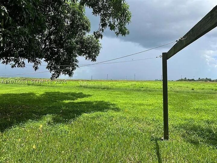 Property Photo:  418 S Cocoanut Rd  FL 33476 