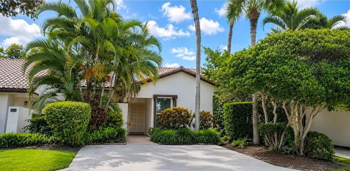 Property Photo:  6777 Tiburon Cir  FL 33433 