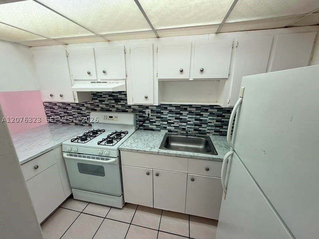 Property Photo: 1300 W 47th Pl 216A FL 33012