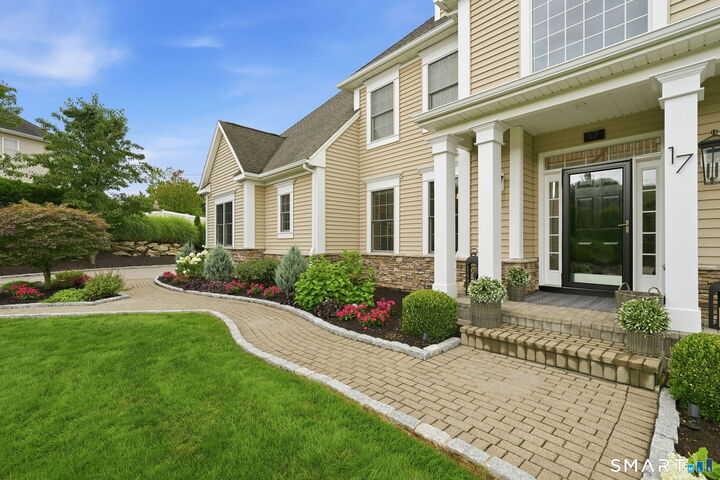Property Photo: 17 Paxton Way CT 06033