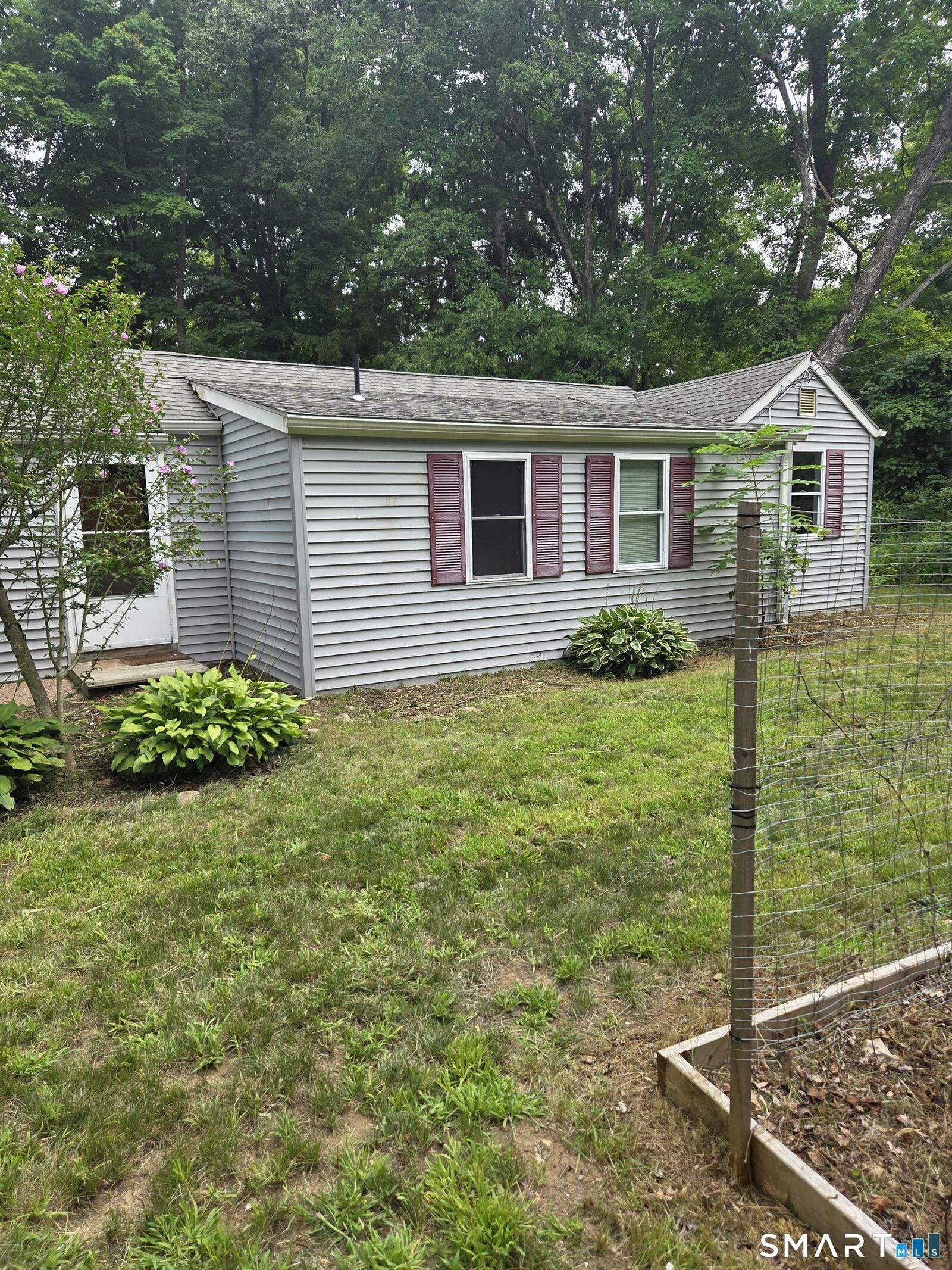 Property Photo:  26 Seagraves Road  CT 06238 