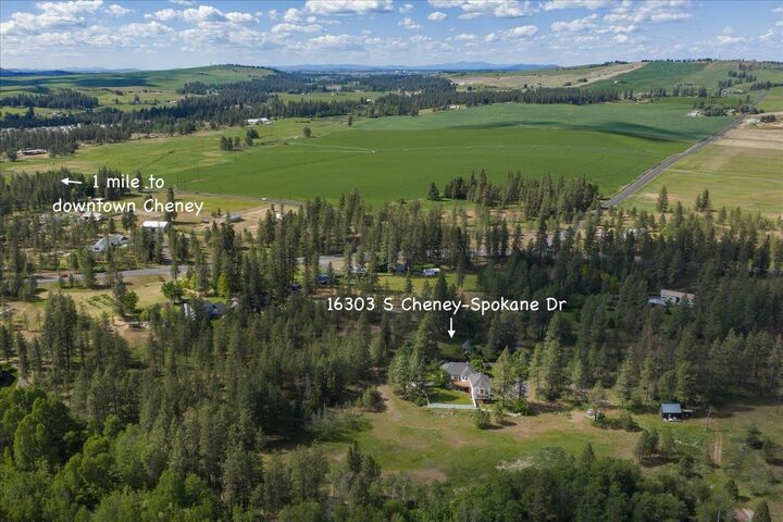 Property Photo: 16303 S Cheney-Spokane Rd WA 99004