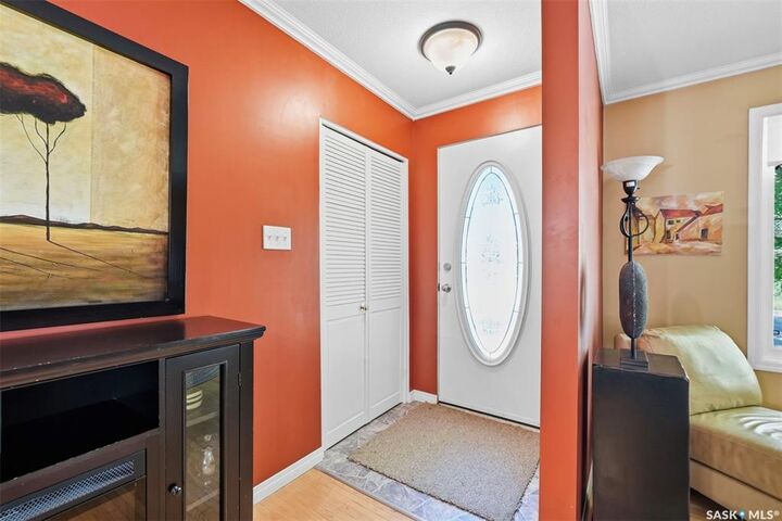 Property Photo: 767 22nd Street E SK S6V 1N9