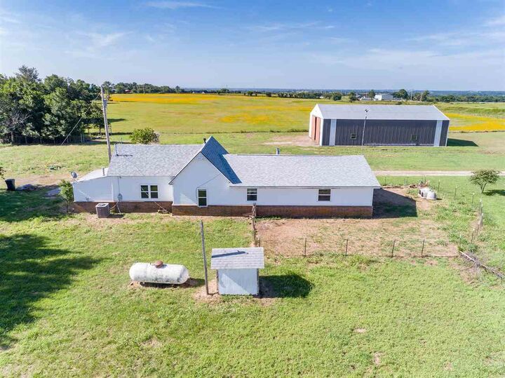 Property Photo: 7609 N Bethel Road OK 74032