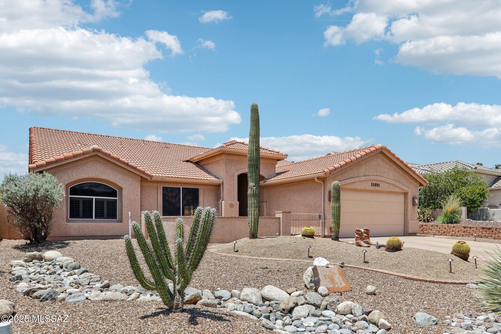 Property Photo: 35890 S Mesa Ridge Drive AZ 85739