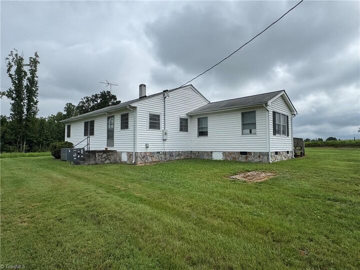Property Photo: 1100 Ben Smith Road NC 27344