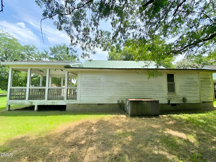 Property Photo:  515 Newsome Street  NC 27830 