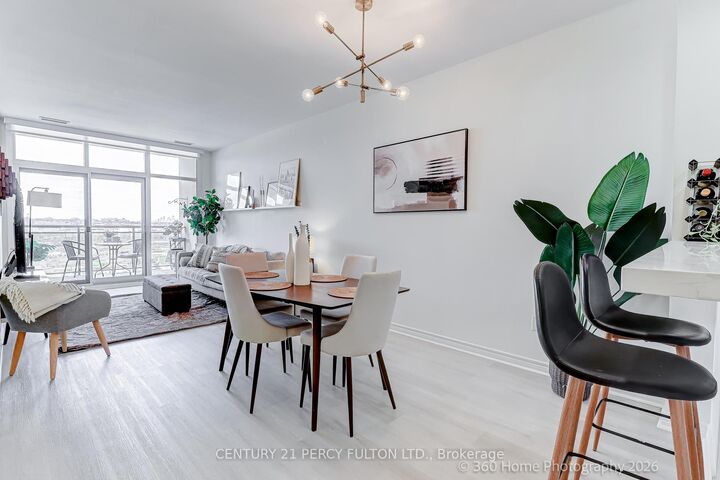 1 Leaside Park Drive 604 — photo 1