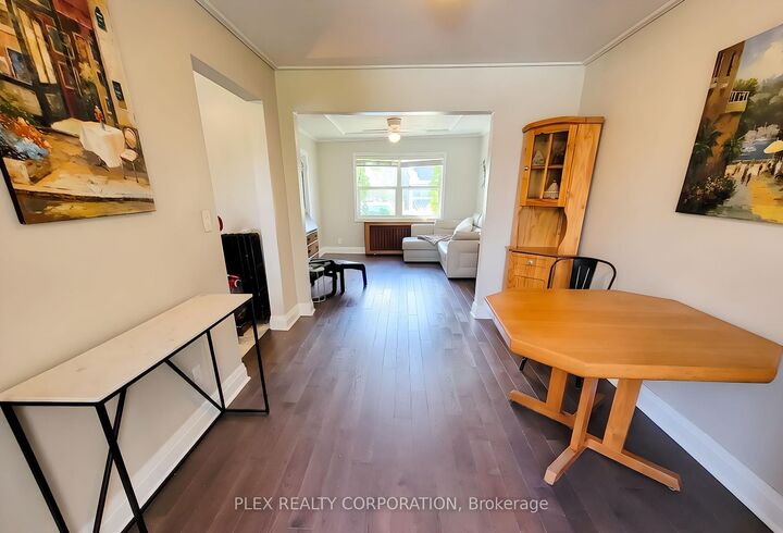 Property Photo:  357 Victoria Park Avenue  ON M4E 3S9 