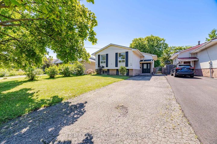 Property Photo:  16 Loraine Drive  ON L2P 3N8 