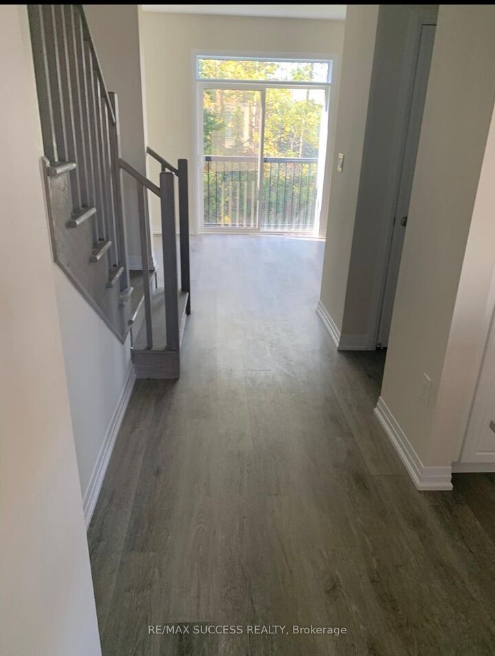 Property Photo:  185 Bedrock Drive 54  ON L8J 0M5 