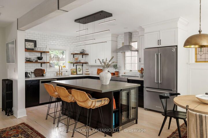 Property Photo: 39 Beechwood Drive ON M4K 3H7