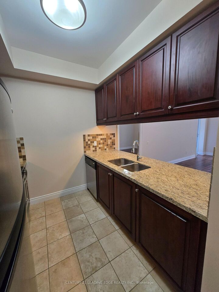 Property Photo: 10101 Yonge Street 308 ON L4C 0V6