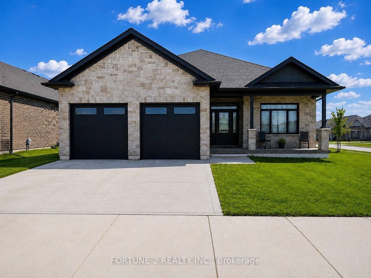 Property Photo: 1090 Kincaid Street ON N4W 0J9