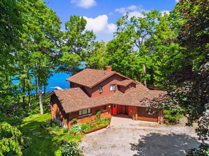 Property Photo:  113 Sugarbush Crescent  ON K0L 1J0 