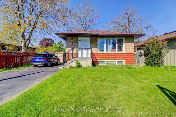 Property Photo: 6 Greyabbey Trail ON M1E 1V7