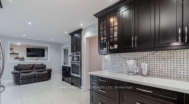 Photo de la propriété:  50 Hyatt Drive  ON L6X 3W4 