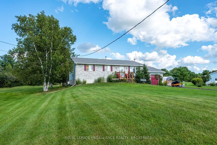Property Photo: 96 Colebrook Road ON K0K 3N0