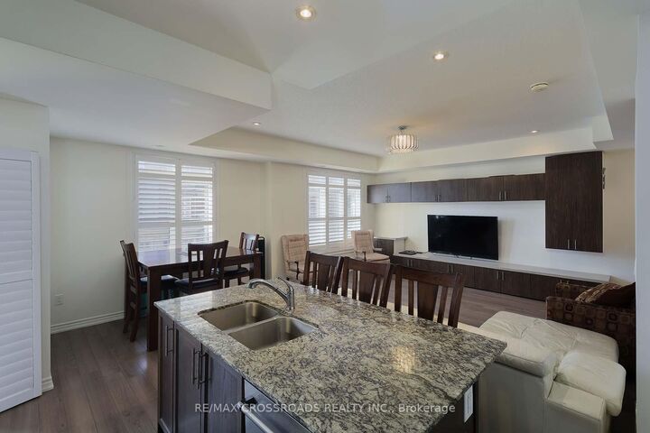 2726 William Jackson Drive 12 — photo 1