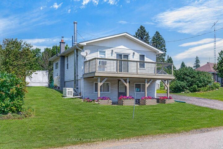 Property Photo:  22 Ahmic Street  ON P0A 1A0 
