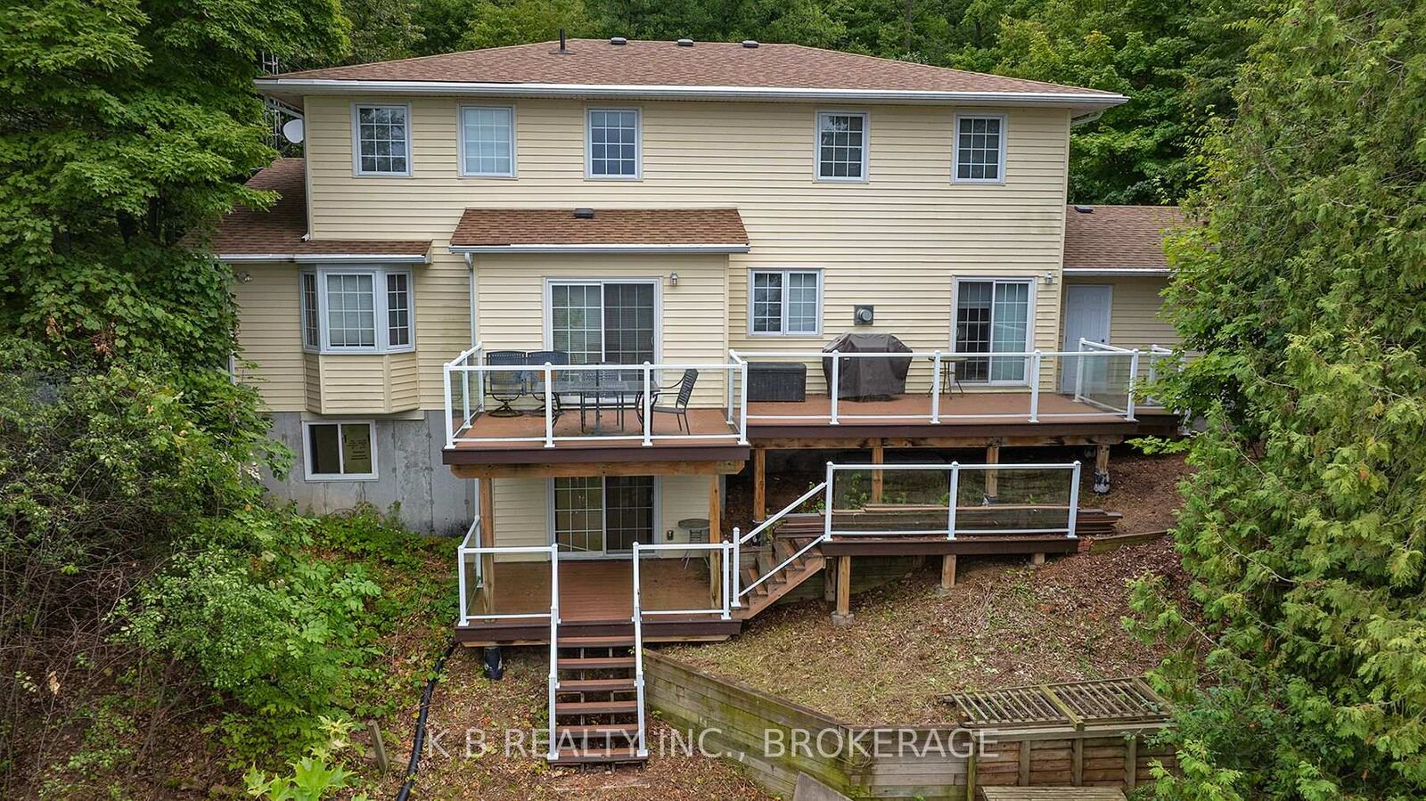 Property Photo: 162 Lasher's Road ON K7R 3K8