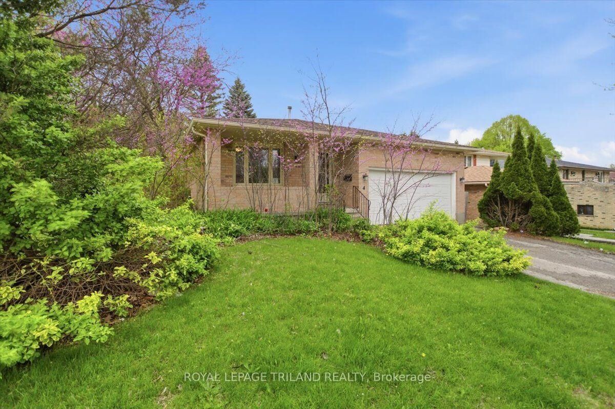 Property Photo:  4 Chepstow Gate 3  ON N6G 3S7 