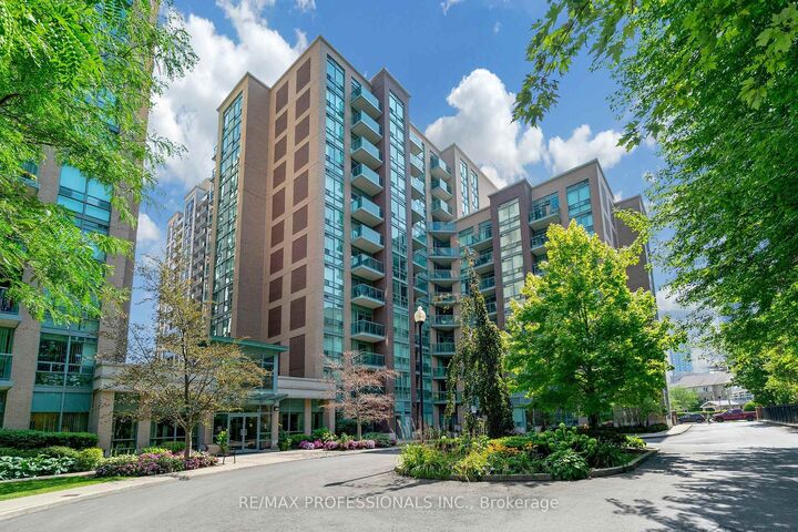 9 Michael Power Place 402 — photo 1