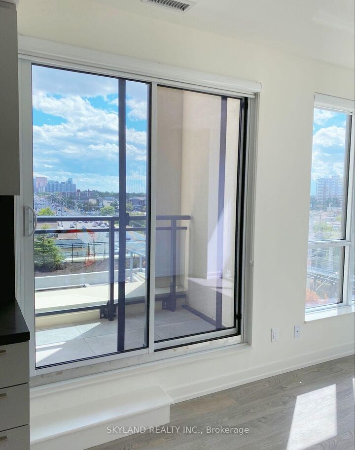 Property Photo: 1 Grandview Avenue 510 ON L3T 0G7