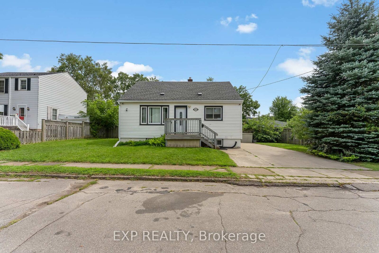 Property Photo: 6304 Finlay Avenue ON L2G 4C5
