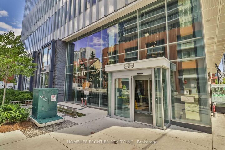 Property Photo:  89 McGill Street 1705  ON M5B 0B1 