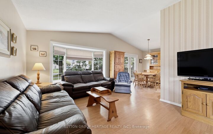 Property Photo: 69 Clements Road E ON L1S 1L3