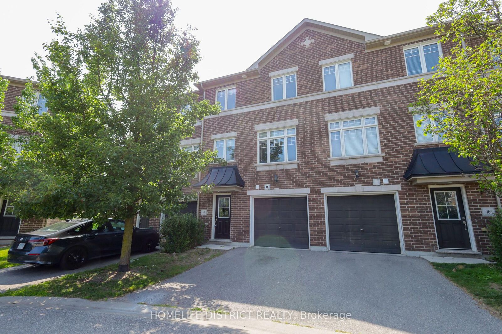 Property Photo:  14 Katerson Lane  ON L1E 0E9 