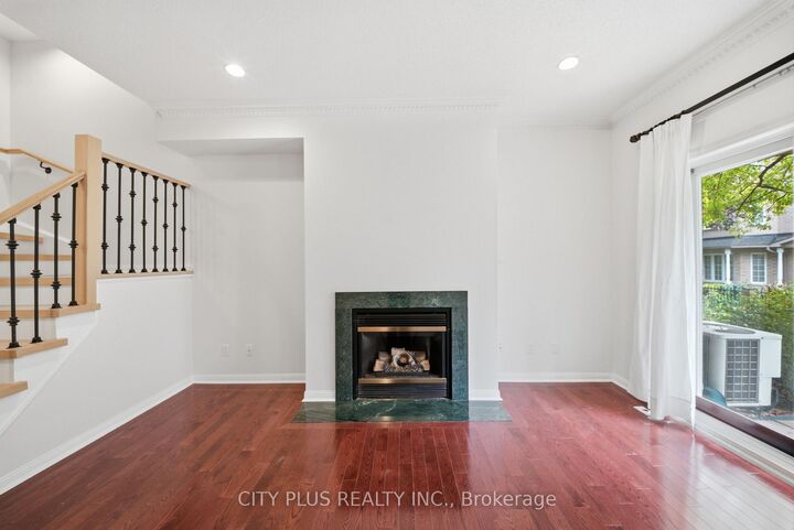 Property Photo:  21 St. Moritz Way 3A  ON L3R 4G4 