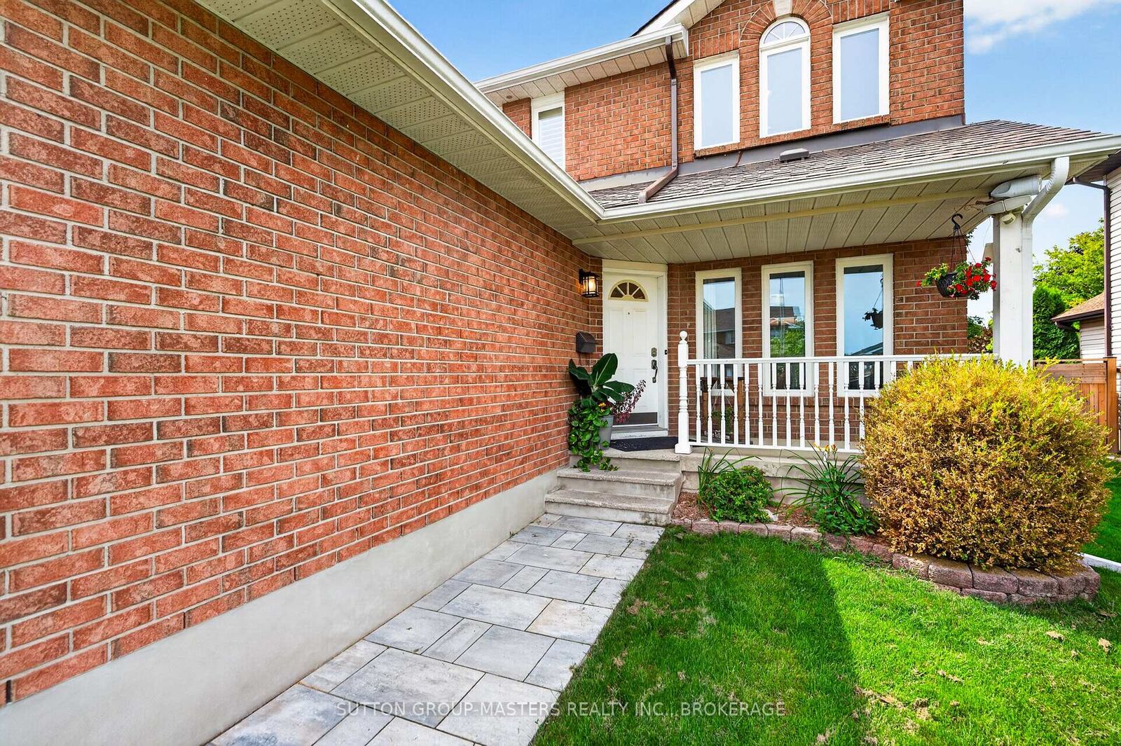 Property Photo:  473 Evangeline Avenue  ON K7M 8V7 