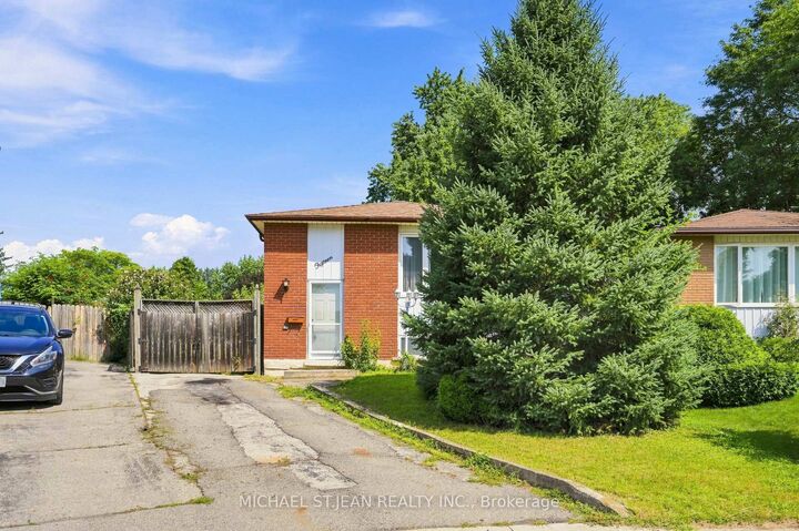 Property Photo:  15 Duncairn Court  ON L9C 6G2 