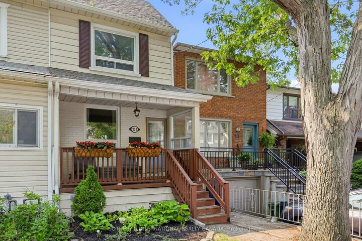 213 Oakcrest Avenue — photo 1