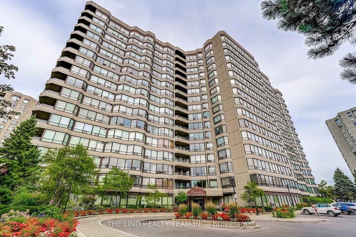 Property Photo: 7440 Bathurst Street 1402 ON L4J 7K8