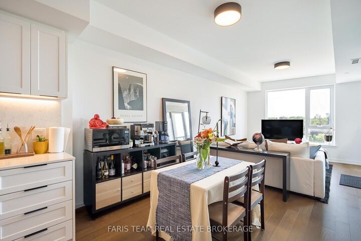Property Photo: 31 Huron Street 413 ON L9Y 1C3