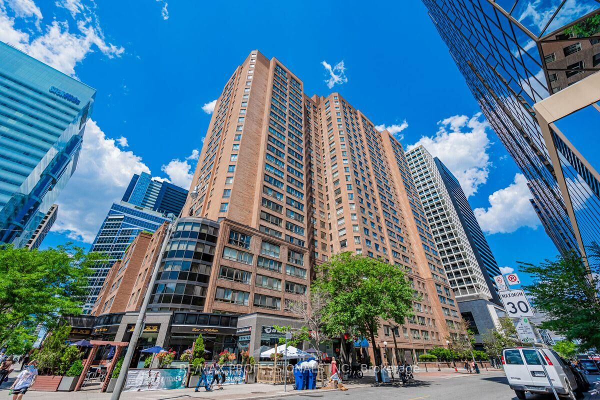 Photo de la propriété:  633 Bay Street 502  ON M5G 2G4 