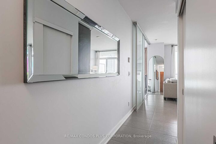 Property Photo:  1 Market Street 2508  ON M5E 0A2 